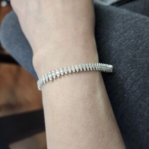 18k White Gold Diamond Tennis Braclet..natural Diamond